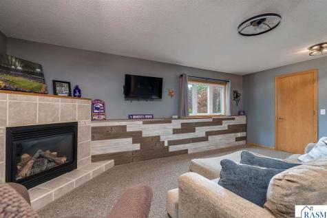 11 Fox Trail North Mankato MN 56003