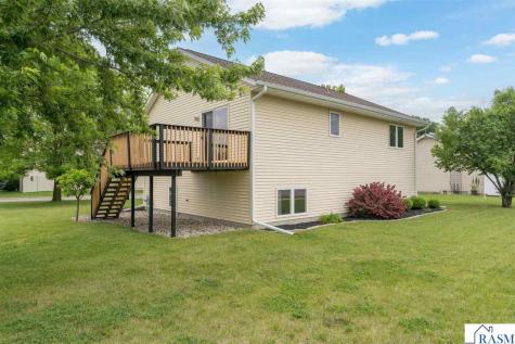 11 Fox Trail North Mankato MN 56003
