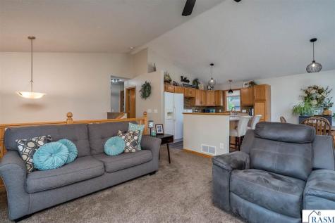 11 Fox Trail North Mankato MN 56003