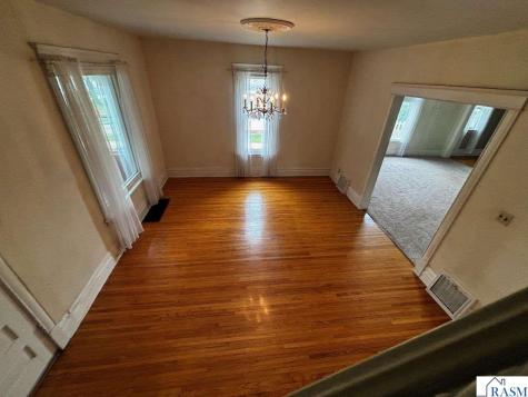 607 N Minnesota Avenue St. Peter MN 56082
