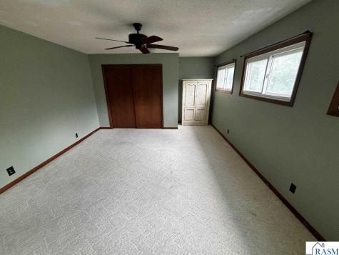 607 N Minnesota Avenue St. Peter MN 56082