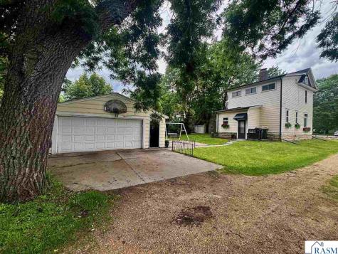 607 N Minnesota Avenue St. Peter MN 56082