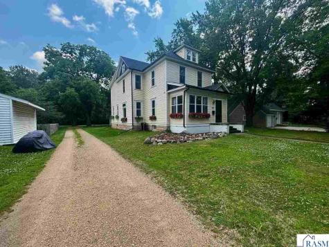607 N Minnesota Avenue St. Peter MN 56082
