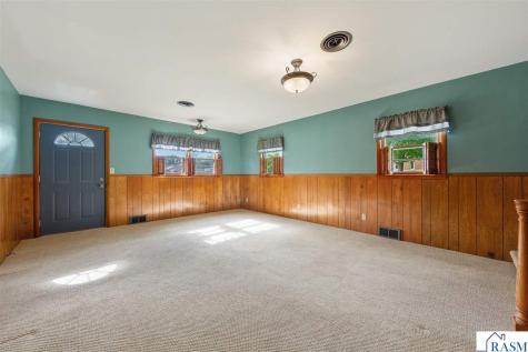 517 Court Avenue Gaylord MN 55334
