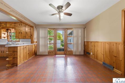 517 Court Avenue Gaylord MN 55334