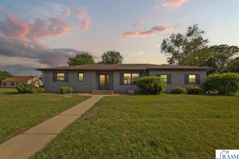 517 Court Avenue Gaylord MN 55334