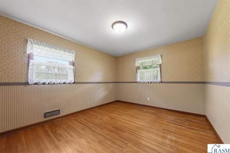 517 Court Avenue Gaylord MN 55334