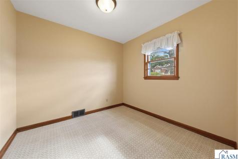 517 Court Avenue Gaylord MN 55334
