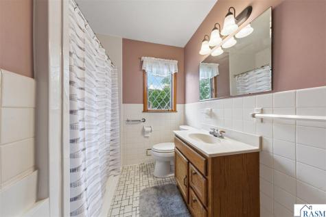 517 Court Avenue Gaylord MN 55334