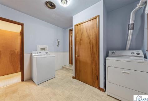 517 Court Avenue Gaylord MN 55334