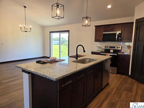 3 Marie Circle Mankato MN 56028-7517