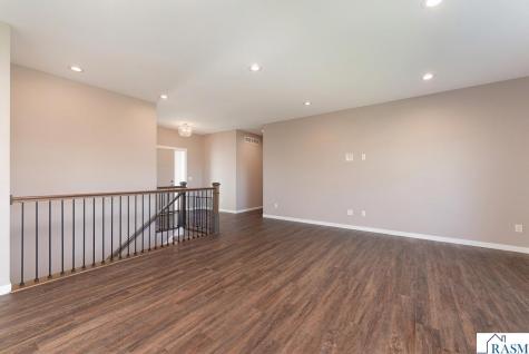 1763 Raymond Drive North Mankato MN 56003