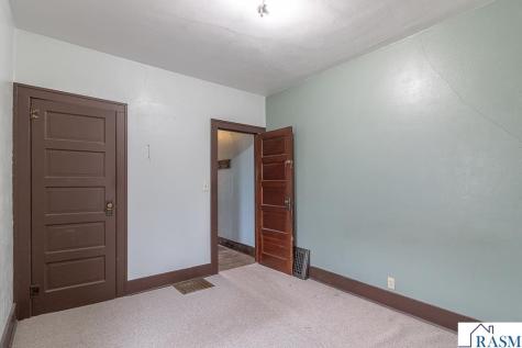 115 N Lexington Avenue Le Center MN 56057