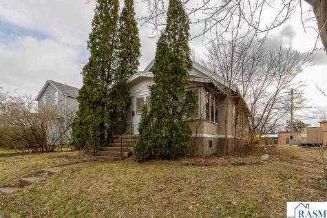115 N Lexington Avenue Le Center MN 56057
