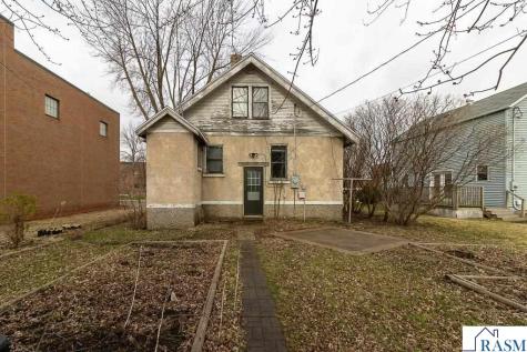 115 N Lexington Avenue Le Center MN 56057