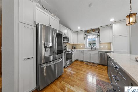 104 Kingsmill Court Mankato MN 56001