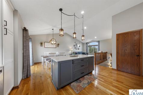 104 Kingsmill Court Mankato MN 56001