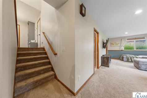 104 Kingsmill Court Mankato MN 56001