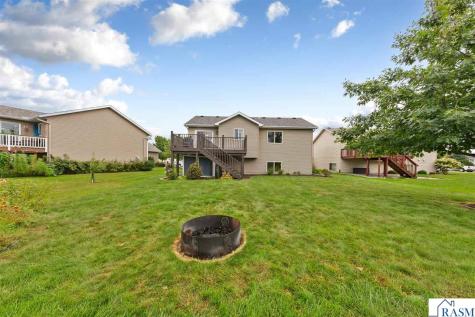 104 Kingsmill Court Mankato MN 56001