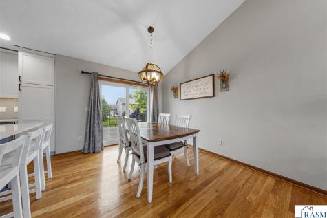 104 Kingsmill Court Mankato MN 56001