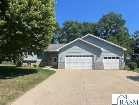 1521 Williams Court St. Peter MN 56082