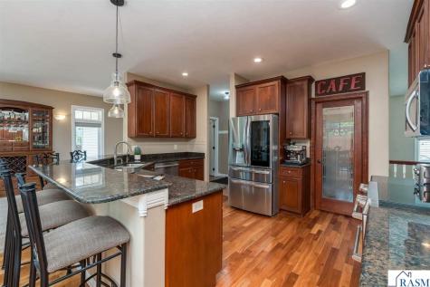2346 Abbywood Lane North Mankato MN 56003