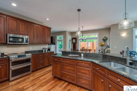2346 Abbywood Lane North Mankato MN 56003