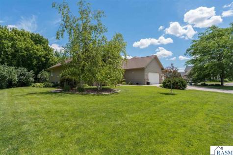 2346 Abbywood Lane North Mankato MN 56003