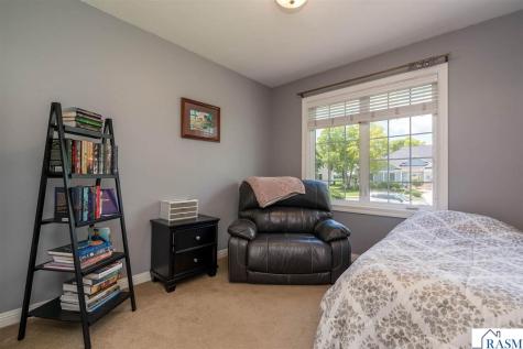 2346 Abbywood Lane North Mankato MN 56003