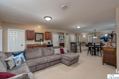 2346 Abbywood Lane North Mankato MN 56003