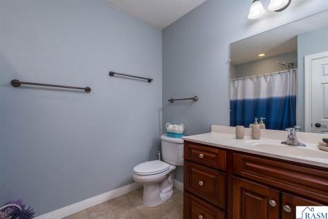 2346 Abbywood Lane North Mankato MN 56003