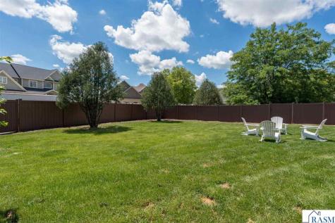 2346 Abbywood Lane North Mankato MN 56003