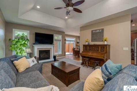 2346 Abbywood Lane North Mankato MN 56003