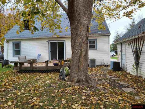 827 Nicollet Avenue North Mankato MN 56003
