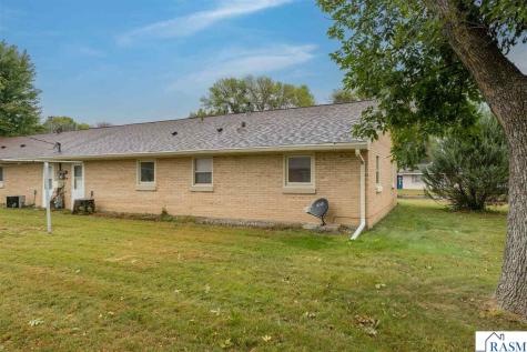 105 Jay Street Le Sueur MN 56058