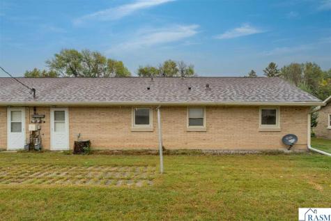 105 Jay Street Le Sueur MN 56058