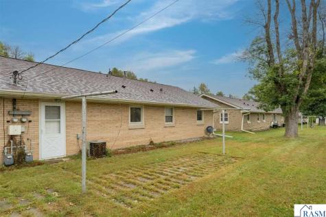 105 Jay Street Le Sueur MN 56058