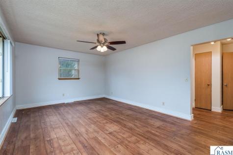 105 Jay Street Le Sueur MN 56058