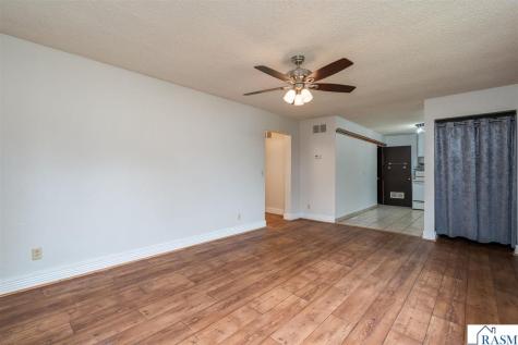 105 Jay Street Le Sueur MN 56058