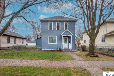 616 Range Street North Mankato MN 56003