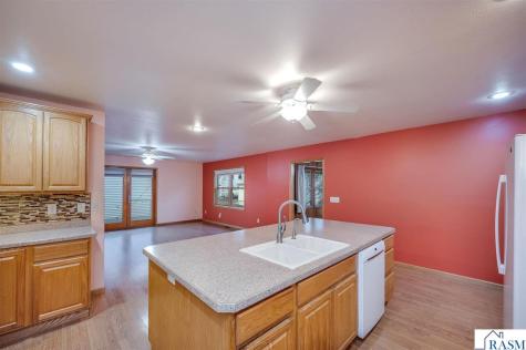 616 Range Street North Mankato MN 56003