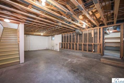 616 Range Street North Mankato MN 56003