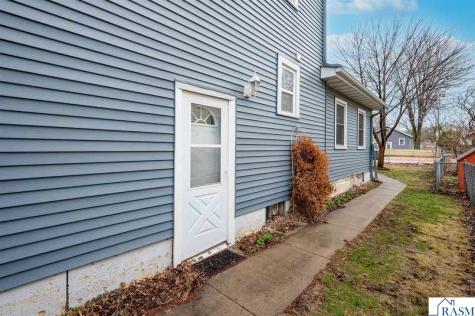 616 Range Street North Mankato MN 56003