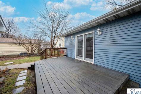 616 Range Street North Mankato MN 56003