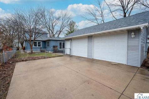 616 Range Street North Mankato MN 56003