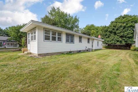 509 W College Avenue St. Peter MN 56082
