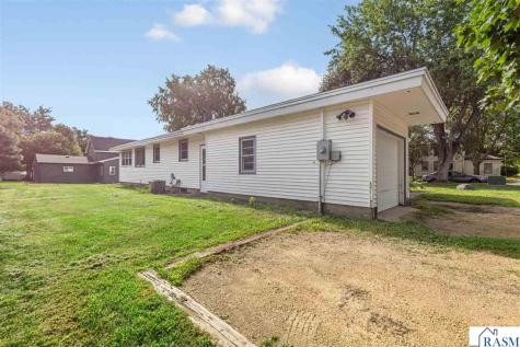 509 W College Avenue St. Peter MN 56082