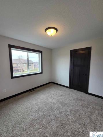 350 NE Stoneridge Lane Owatonna MN 55060-1229