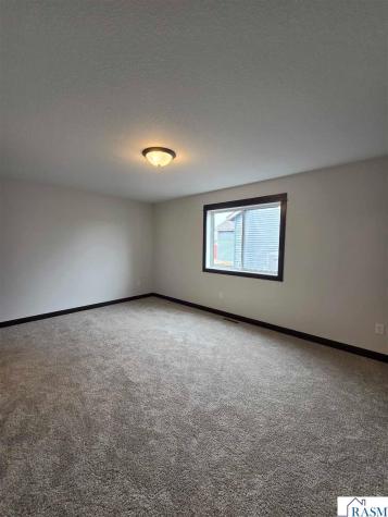350 NE Stoneridge Lane Owatonna MN 55060-1229