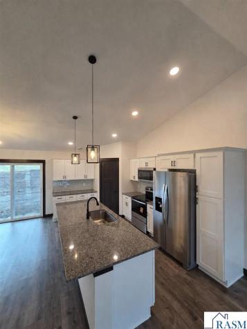 350 NE Stoneridge Lane Owatonna MN 55060-1229